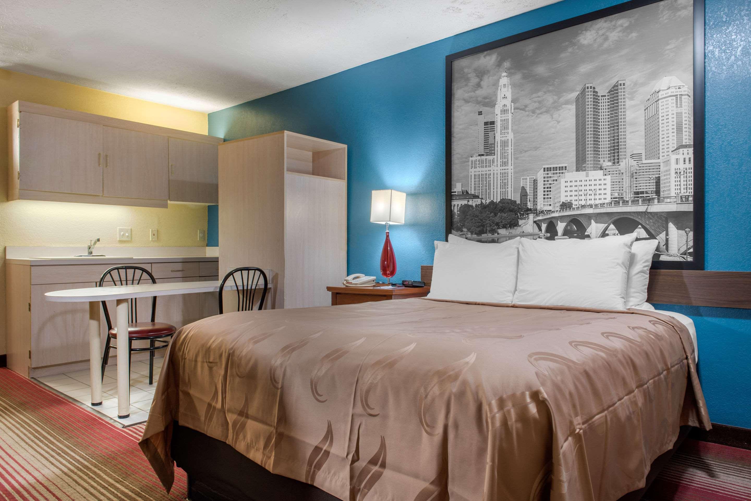 Quality Inn Columbus-East Екстер'єр фото