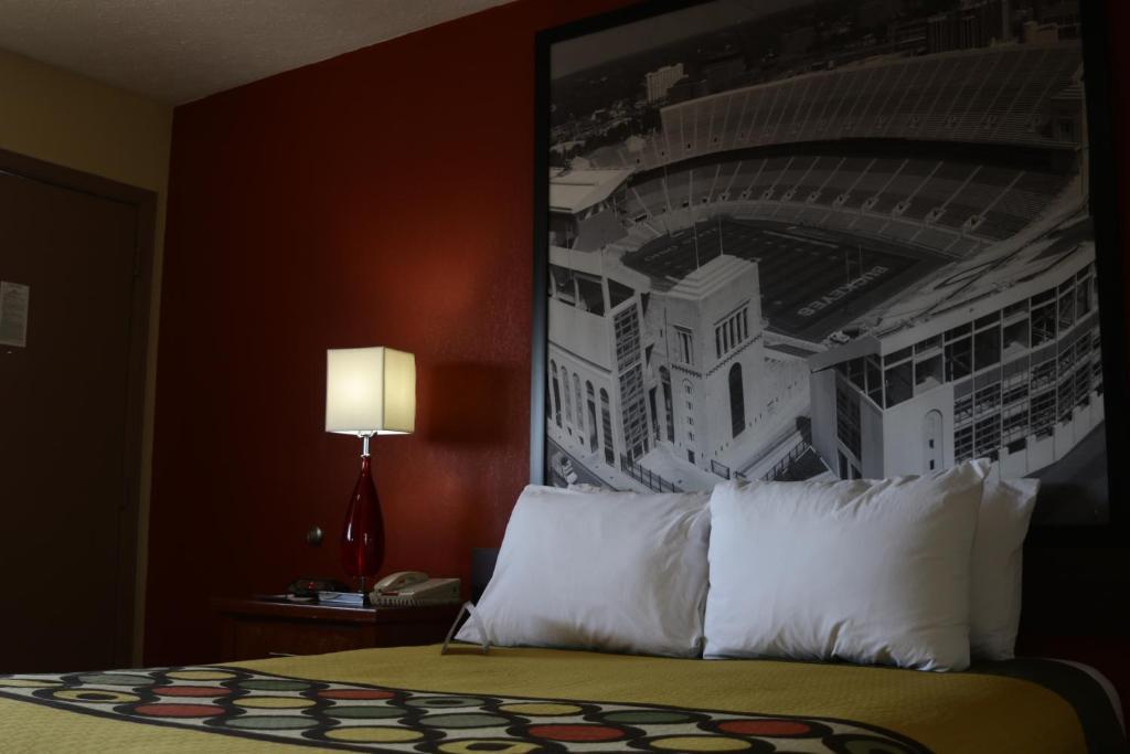 Quality Inn Columbus-East Екстер'єр фото
