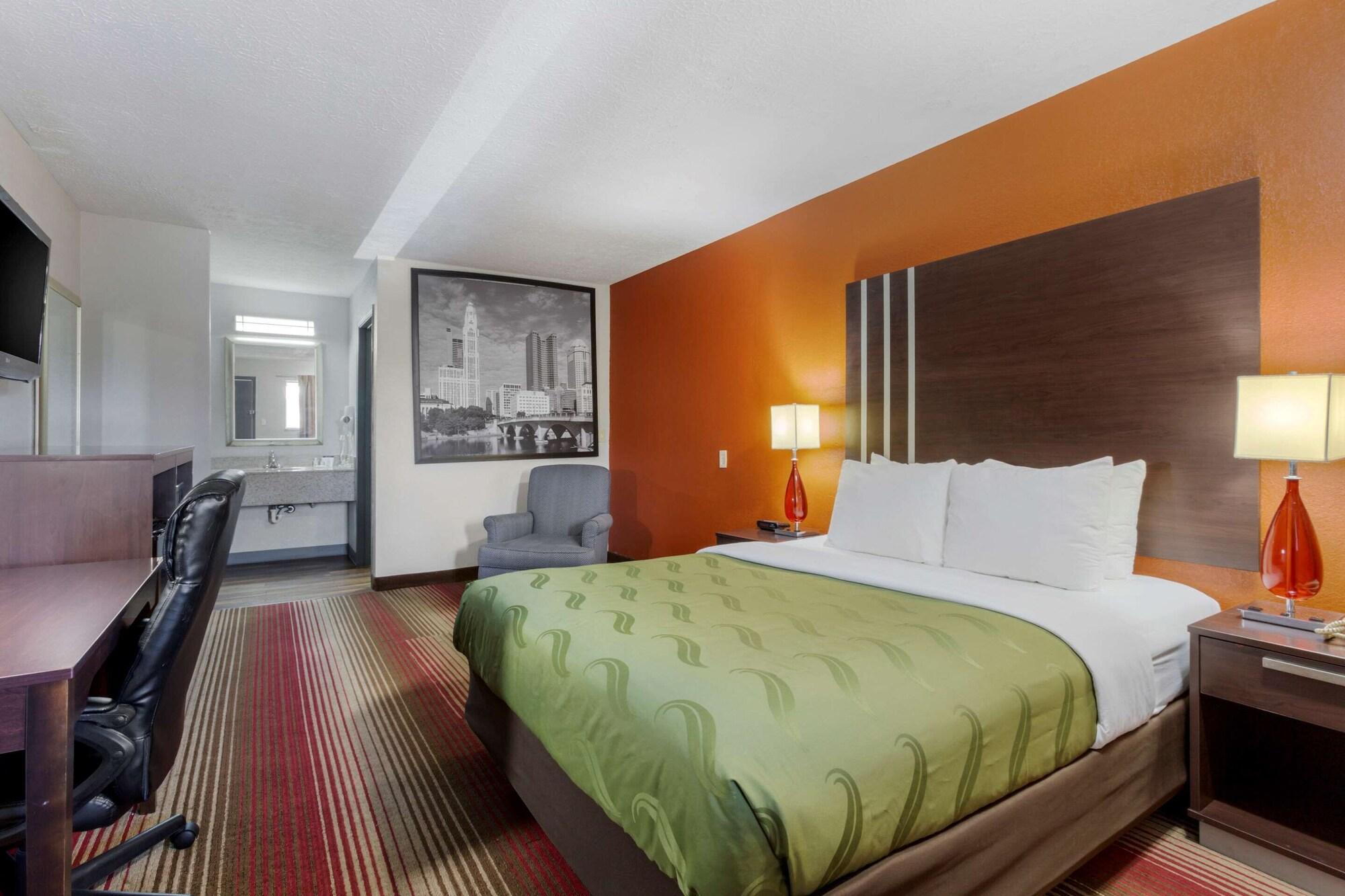 Quality Inn Columbus-East Екстер'єр фото