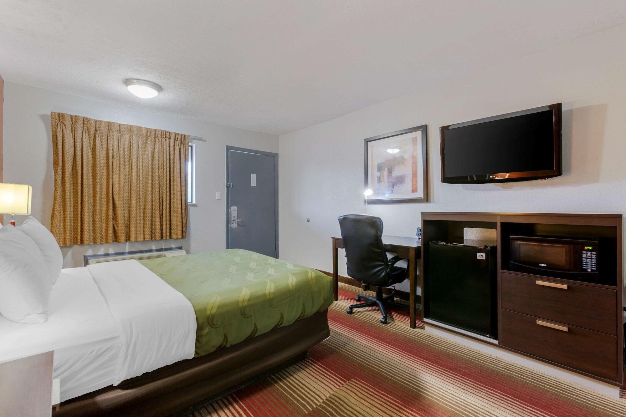 Quality Inn Columbus-East Екстер'єр фото